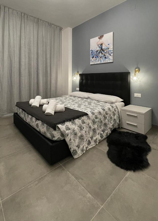 Guest House Kinga Cavour ฟลอเรนซ์ ภายนอก รูปภาพ