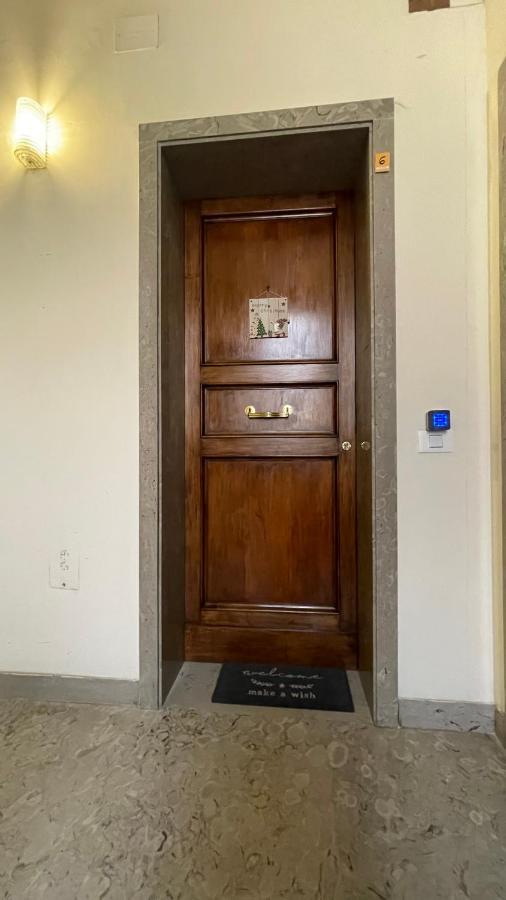 Guest House Kinga Cavour ฟลอเรนซ์ ภายนอก รูปภาพ