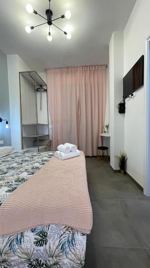 Guest House Kinga Cavour ฟลอเรนซ์ ภายนอก รูปภาพ
