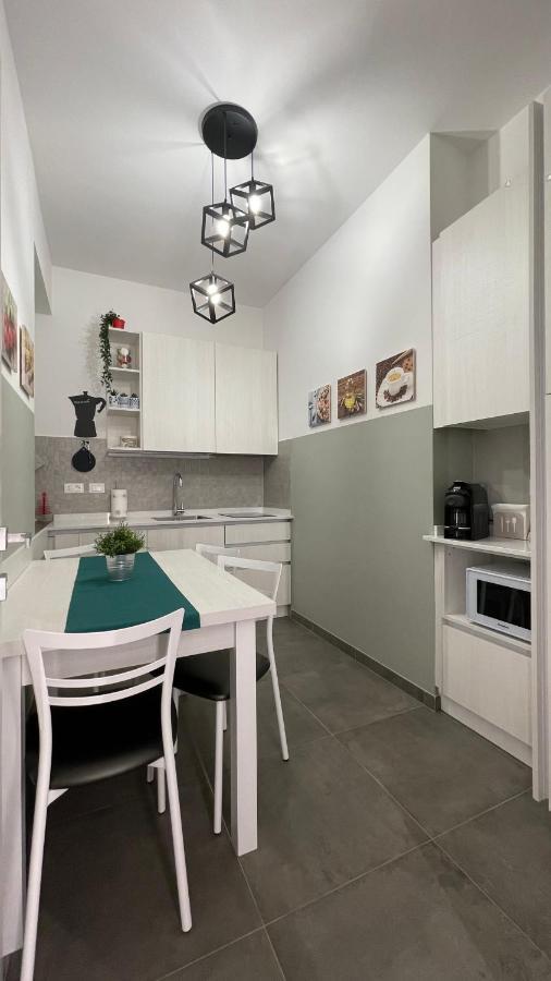 Guest House Kinga Cavour ฟลอเรนซ์ ภายนอก รูปภาพ