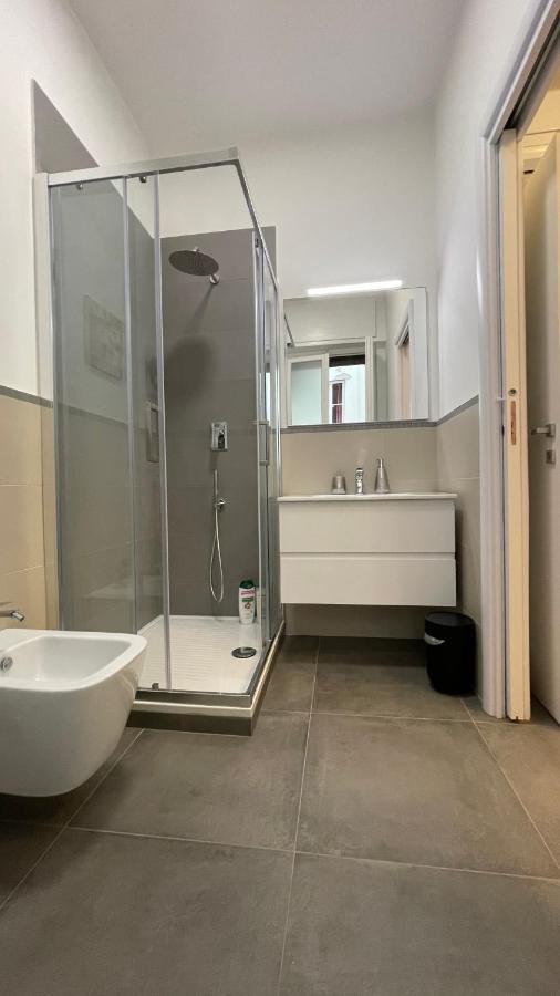 Guest House Kinga Cavour ฟลอเรนซ์ ภายนอก รูปภาพ