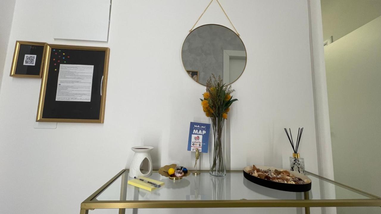 Guest House Kinga Cavour ฟลอเรนซ์ ภายนอก รูปภาพ