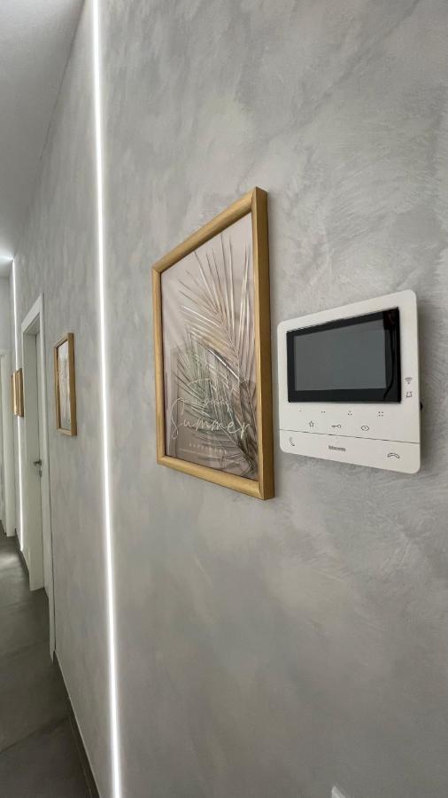 Guest House Kinga Cavour ฟลอเรนซ์ ภายนอก รูปภาพ
